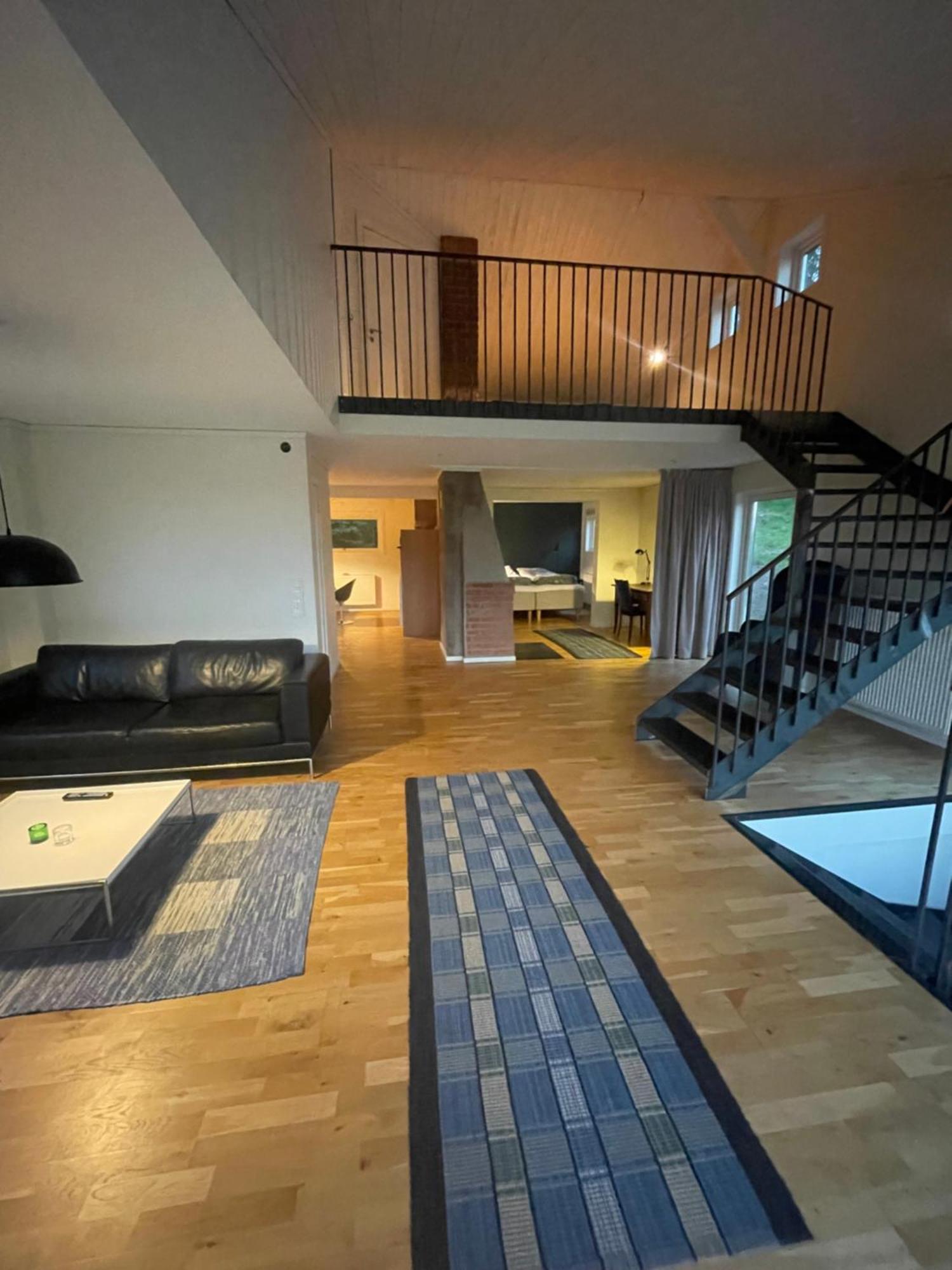 Gisebo Vingard Bed & Breakfast Huskvarna Bagian luar foto